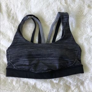 Lululemon sports bra